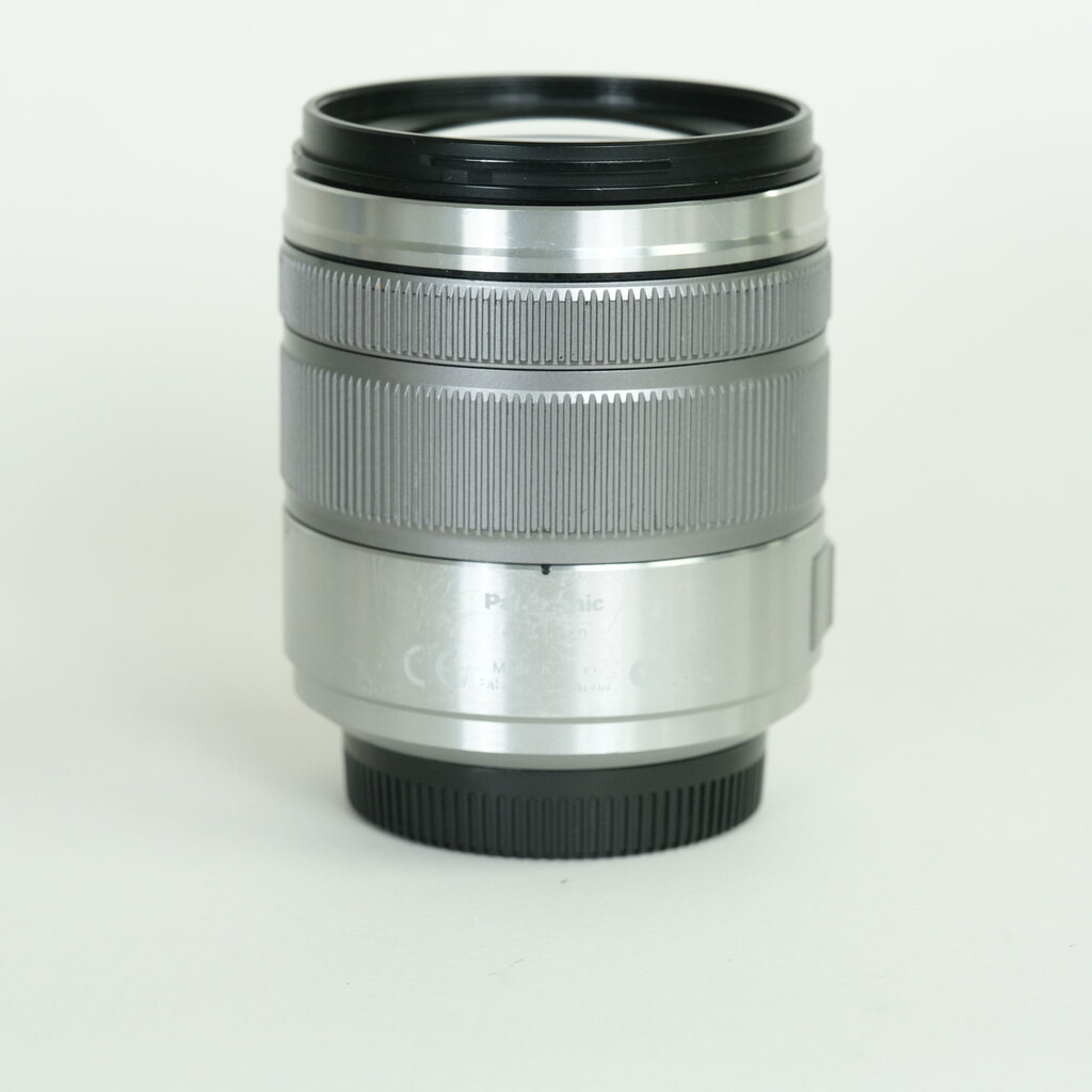 Panasonic LUMIX G VARIO 14-140mm F3.5-5.6 ASPH. POWER O.I.S.  シルバー    H-FS14140-S