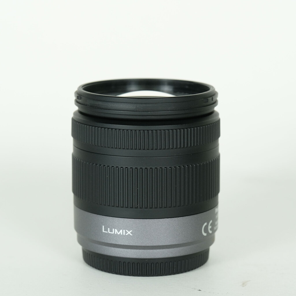 Panasonic LUMIX G VARIO 14-42mm F3.5-5.6 ASPH./MEGA O.I.S.