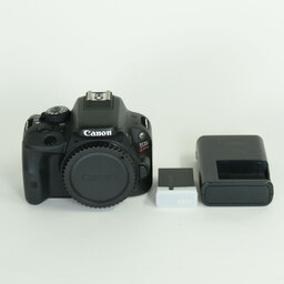 Canon EOS Kiss X7