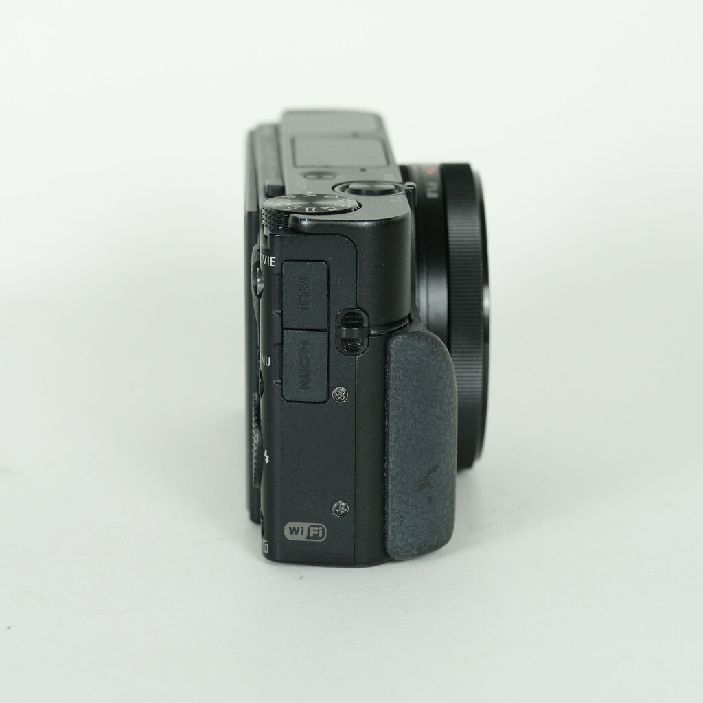 SONY Cyber-shot DSC-RX100M3
