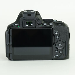 Nikon D5500