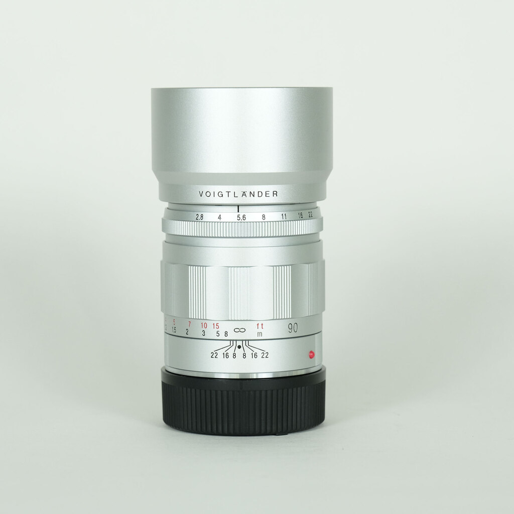 Voigtlander APO-SKOPAR 90mm F2.8 VM シルバーの出品 | ONE SCENE