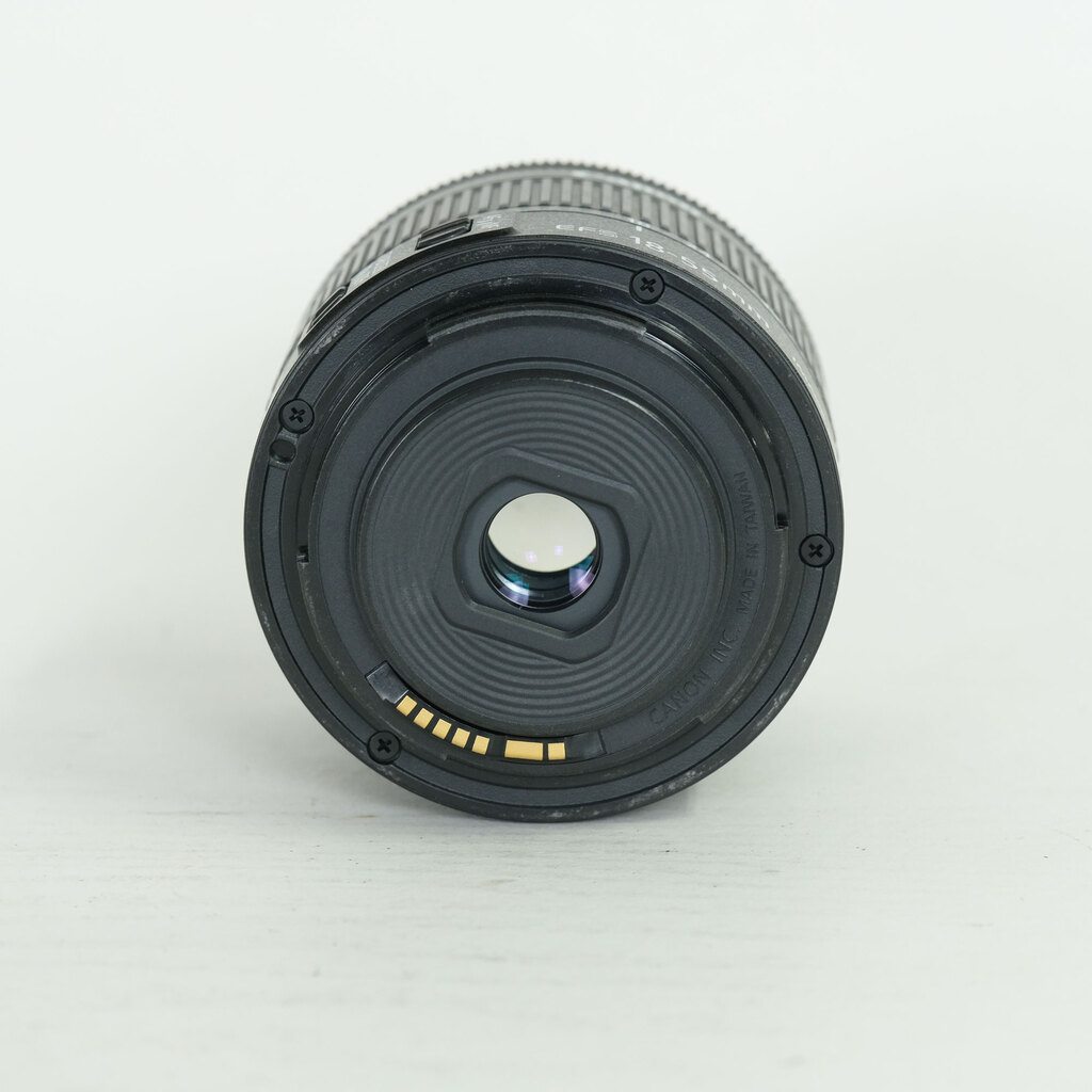 Canon EF-S18-55mm F4-5.6 IS STM
