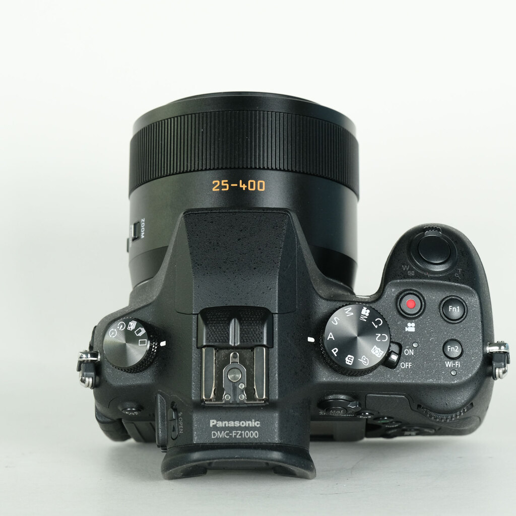Panasonic LUMIX DMC-FZ1000の出品 | ONE SCENE（ワンシーン）