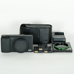 RICOH GR II