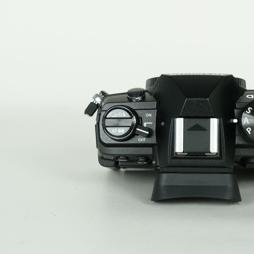 OLYMPUS OM-D E-M1 Mark III