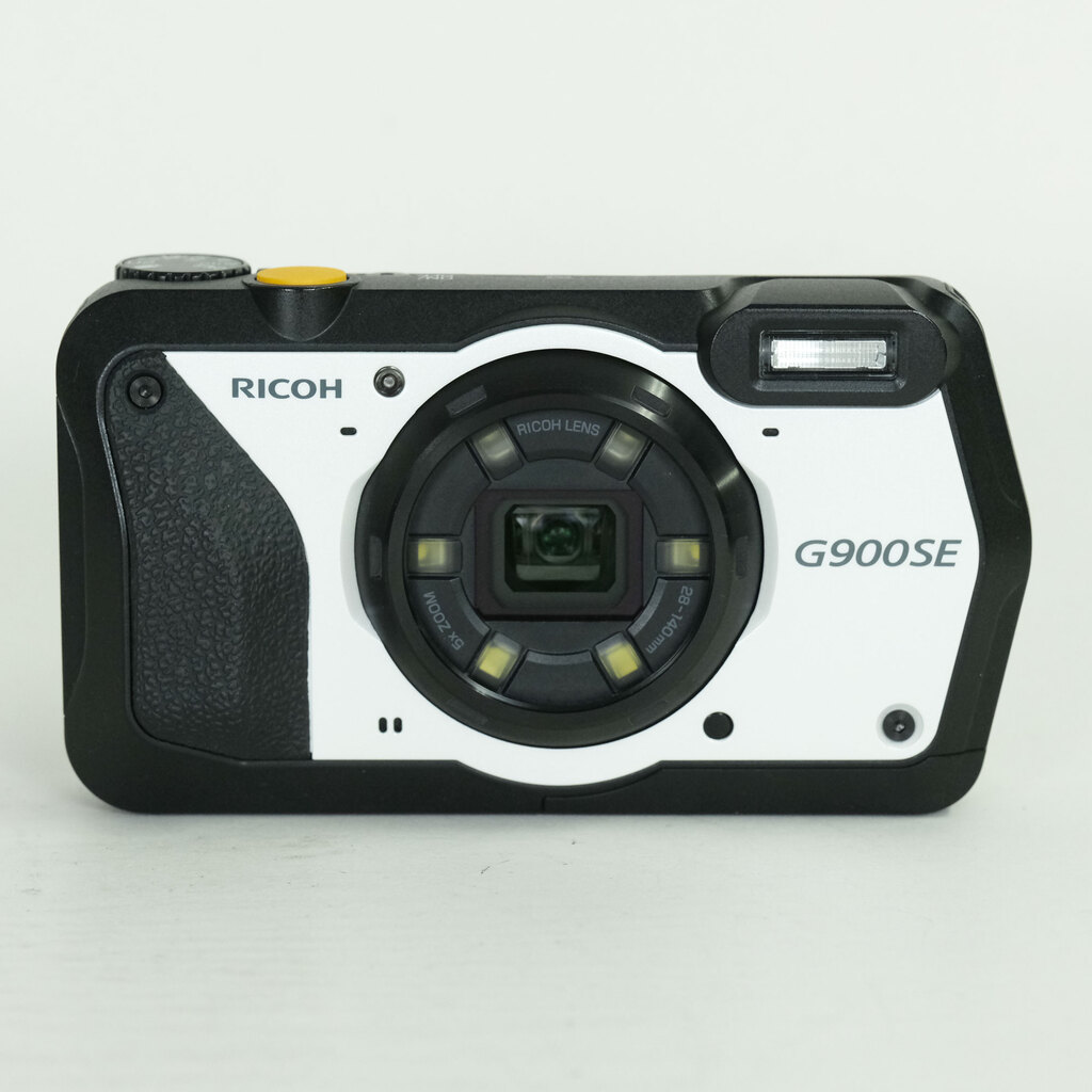 RICOH G900