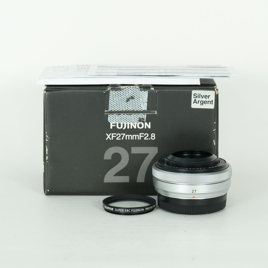 FUJIFILM XF27mm F2.8 シルバー