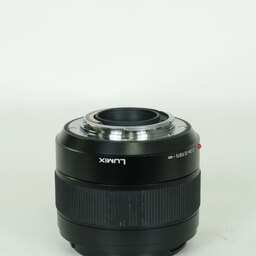 Panasonic LEICA DG SUMMILUX 25mm/F1.4 II ASPH. Panasonic LEICA DG SUMMILUX 25mm/F1.4 II ASPH.