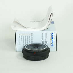 OLYMPUS フィッシュアイボディキャップレンズ（9mm Ｆ8.0 FISHEYE） BCL-0980 ブラック