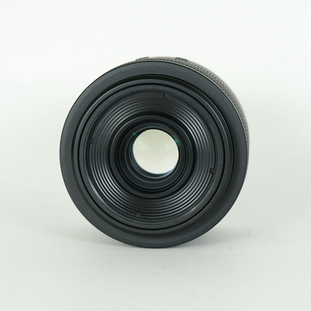 Canon RF35mm F1.8 MACRO IS STM