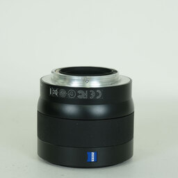 Carl Zeiss Touit 32mm F1.8(ソニーE用) Carl Zeiss Touit 32mm F1.8(ソニーE用)