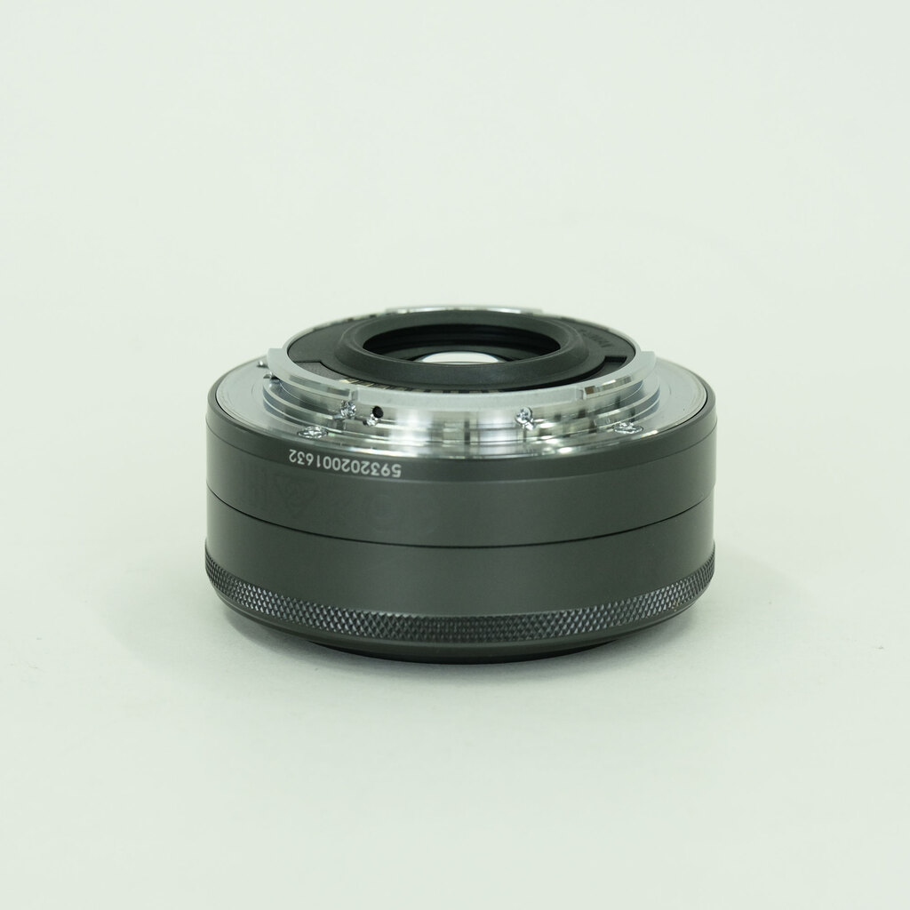 Canon EF-M22mm F2 STM Canon EF-M22mm F2 STM