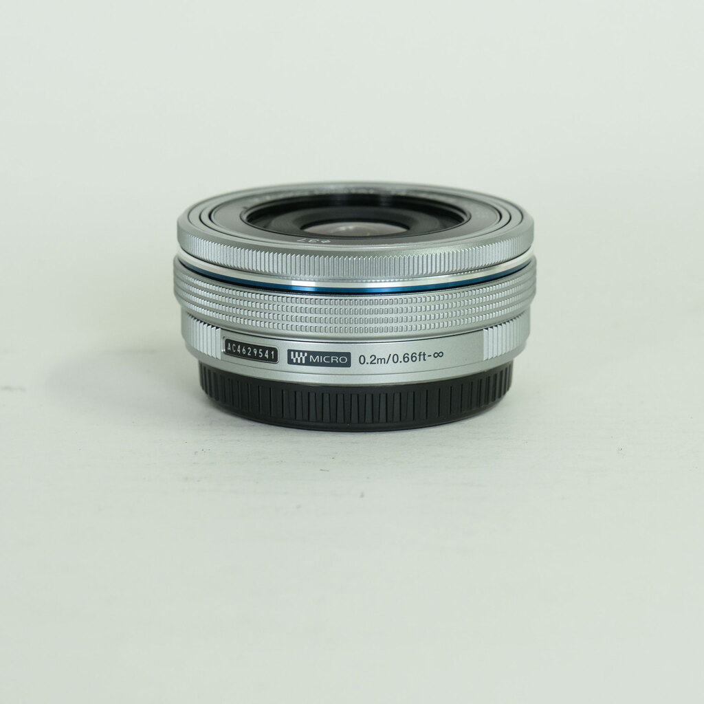 OLYMPUS M.ZUIKO DIGITAL ED 14-42mm F3.5-5.6 EZ シルバー