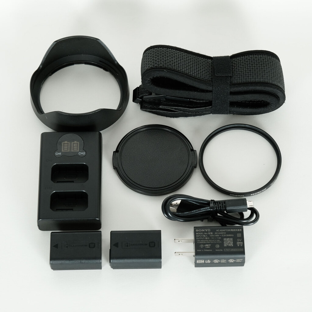 SONY Cyber-shot DSC-RX10M4