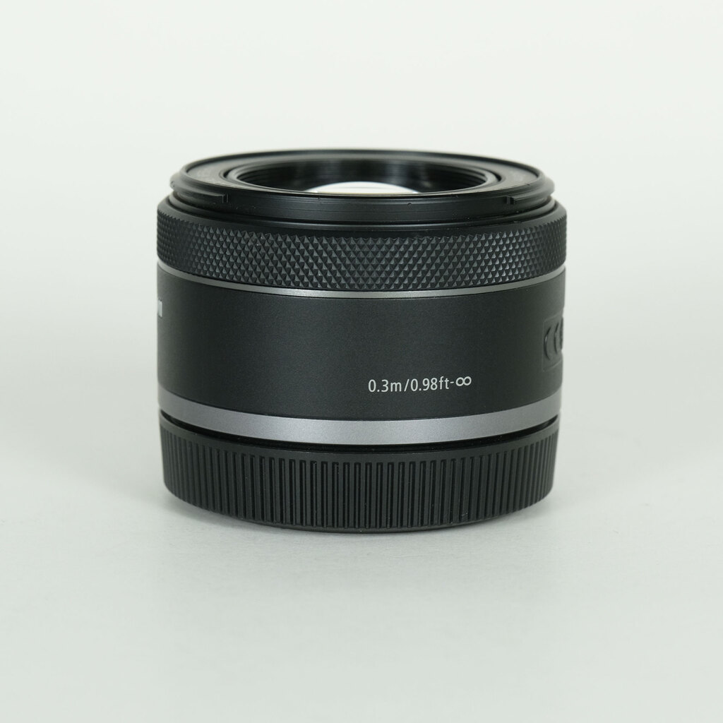 Canon RF50mm F1.8 STM Canon RF50mm F1.8 STM