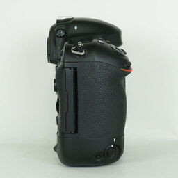 Nikon D4S