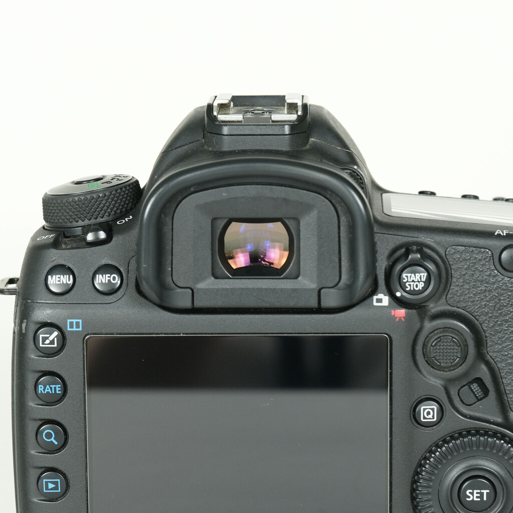 Canon EOS 5D Mark IV