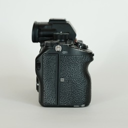 SONY α7 III（ILCE-7M3）