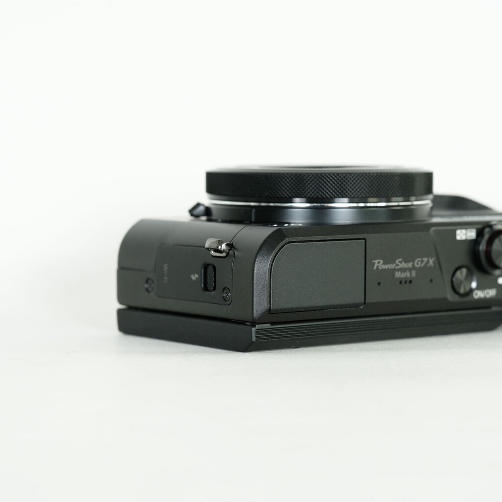 Canon PowerShot G7X Mark II