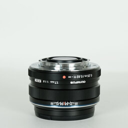 OLYMPUS M.ZUIKO DIGITAL 17mm F1.8