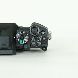 OLYMPUS OM-D E-M5 Mark III