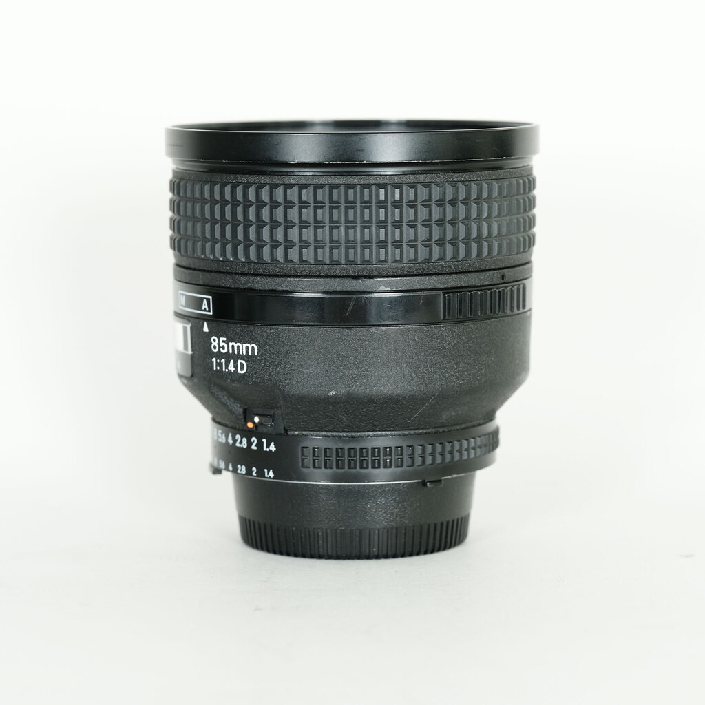 Nikon Ai AF Nikkor 85mm F1.4D IFの出品 | ONE SCENE（ワンシーン）