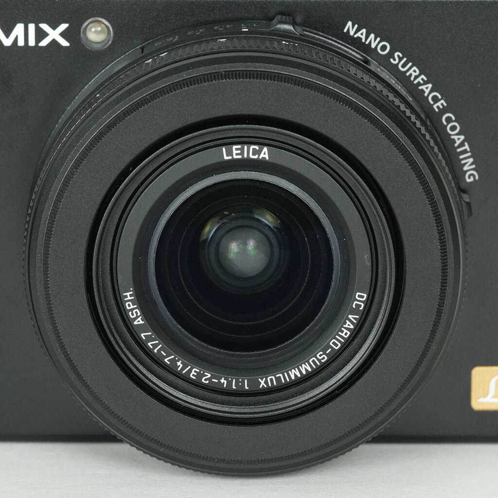 Panasonic LUMIX DMC-LX7-K ブラックの出品 | ONE SCENE（ワンシーン）