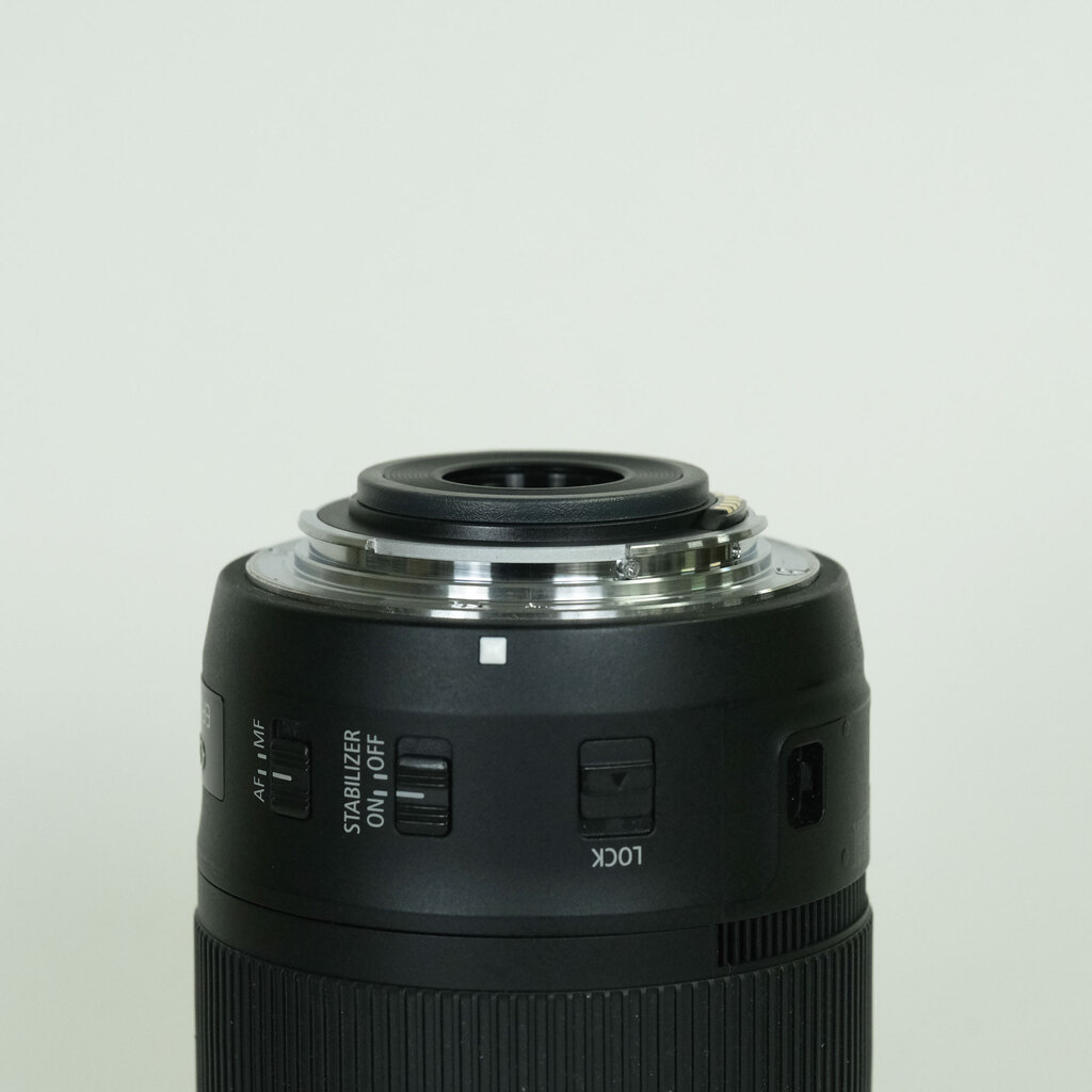 Canon EF-S18-135mm F3.5-5.6 IS USM