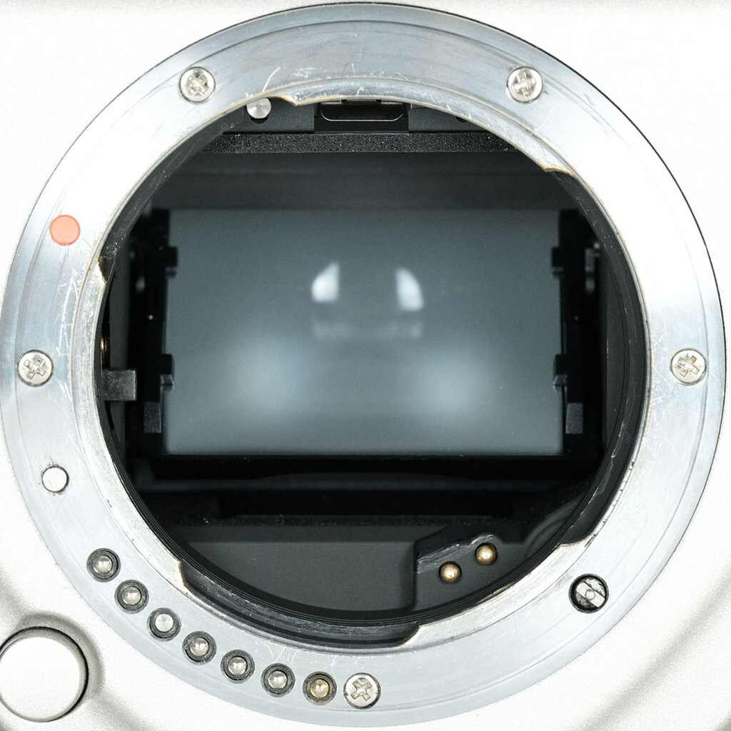 PENTAX K-1 Limited Silver〔バッテリーグリップ D-BG6 /バッテリー×2 / メタルホットシュー付属〕