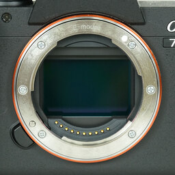 SONY α7RIV ボディ ILCE-7RM4A   【後期モデル 液晶下部にSONYロゴなし】
