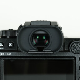 FUJIFILM X-H2