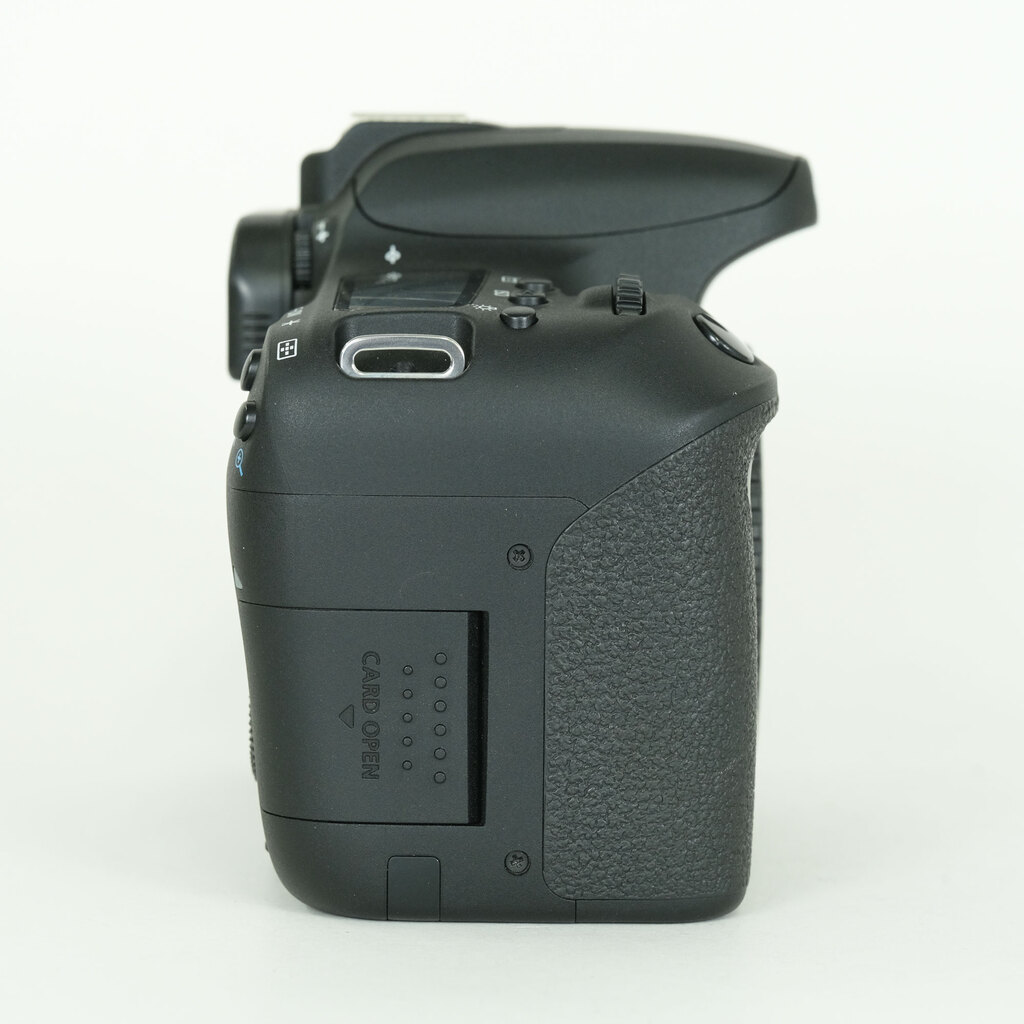 Canon EOS 9000D Canon EOS 9000D