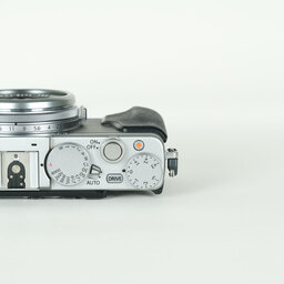 FUJIFILM X70 シルバー FUJIFILM X70 シルバー