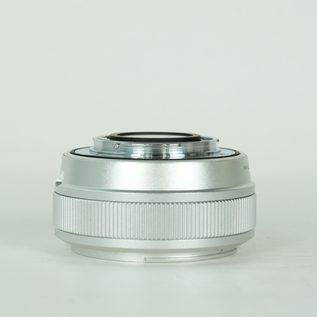 SG-image AF 25mm F1.8 Type II シルバー フジフイ… SG-image AF 25mm F1.8 Type II [フジフイルムX用]の出品 | ONE SCENE