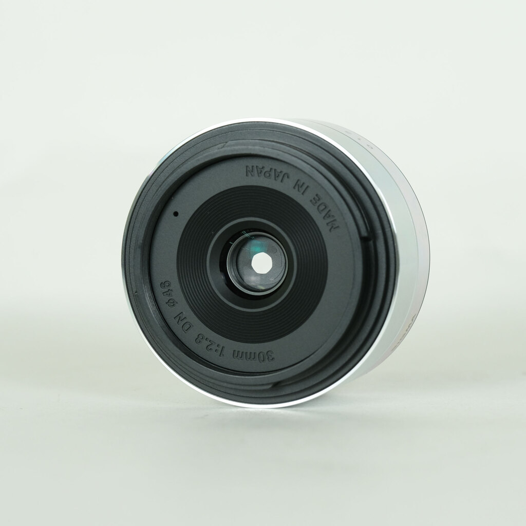 SIGMA A 30mm F2.8 DN (マイクロフォーサーズ用)シルバー