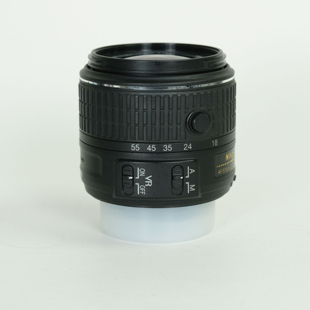Nikon AF-S DX NIKKOR 18-55mm f3.5-5.6G VR II