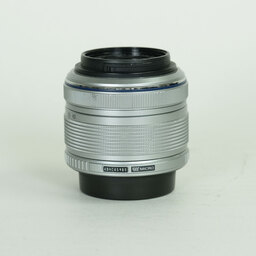 OLYMPUS M.ZUIKO DIGITAL 14-42mm F3.5-5.6IIR シルバー