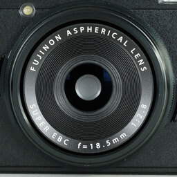 FUJIFILM X70 ブラック