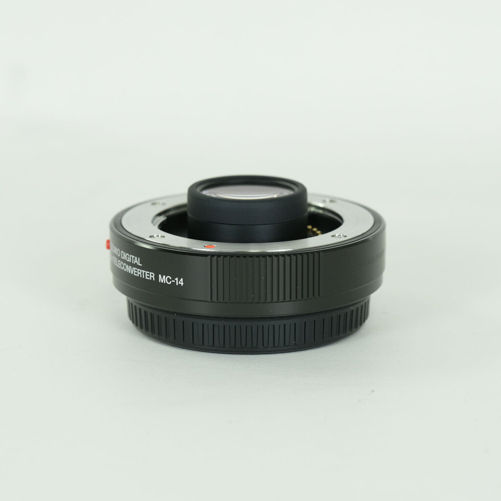 OLYMPUS M.ZUIKO DIGITAL ED 40-150mm F2.8 PROテレコンバーターキット