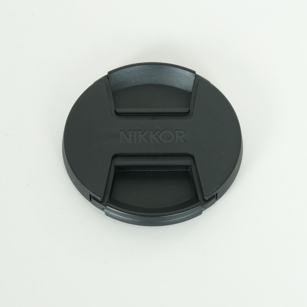 Nikon NIKKOR Z 135mm f/1.8 S Plena