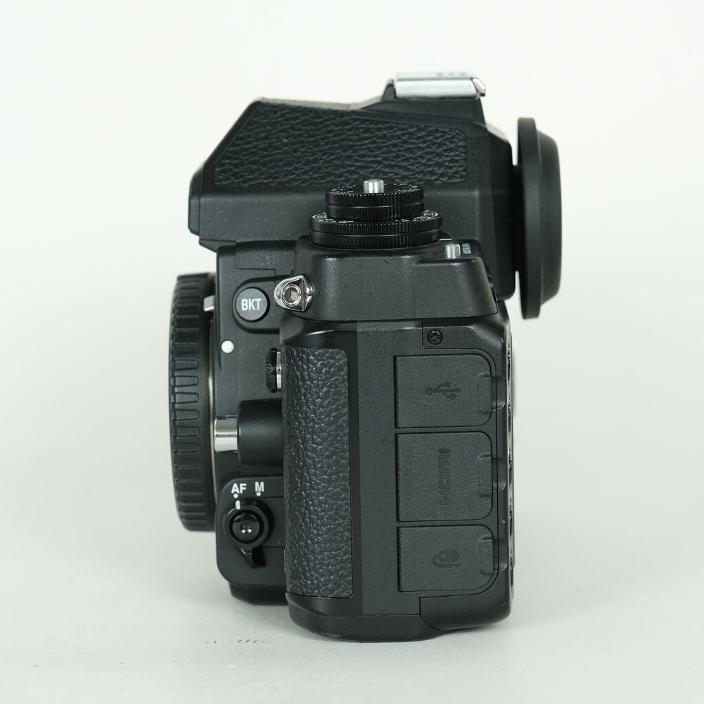 Nikon Df [�{�f�B �u���b�N]
