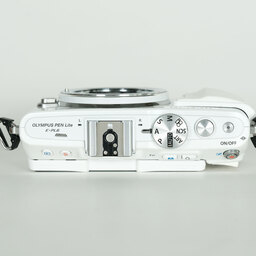 OLYMPUS PEN Lite E-PL6 ボディ ホワイト