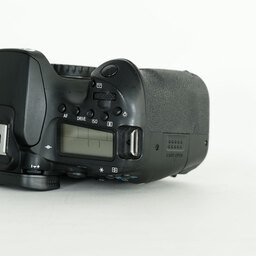 Canon EOS 90D