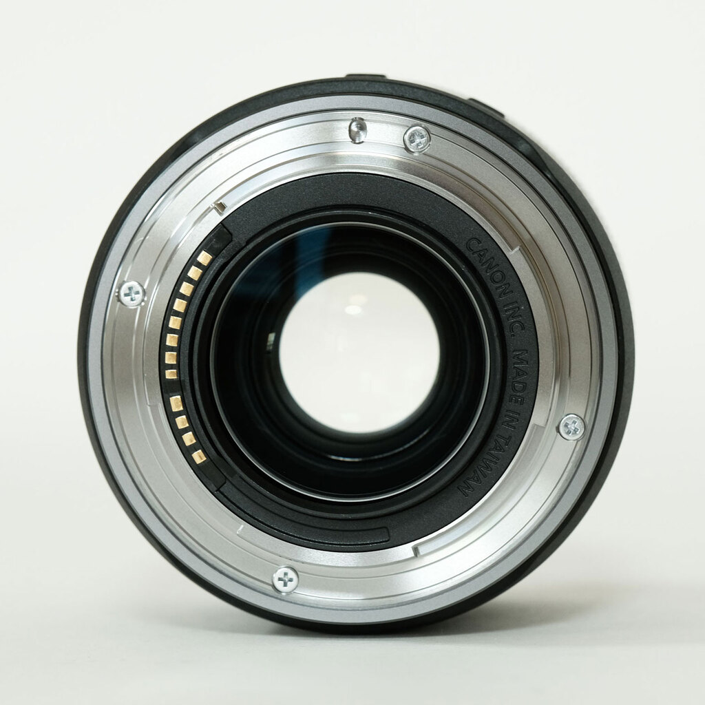 Canon RF35mm F1.8 MACRO IS STM