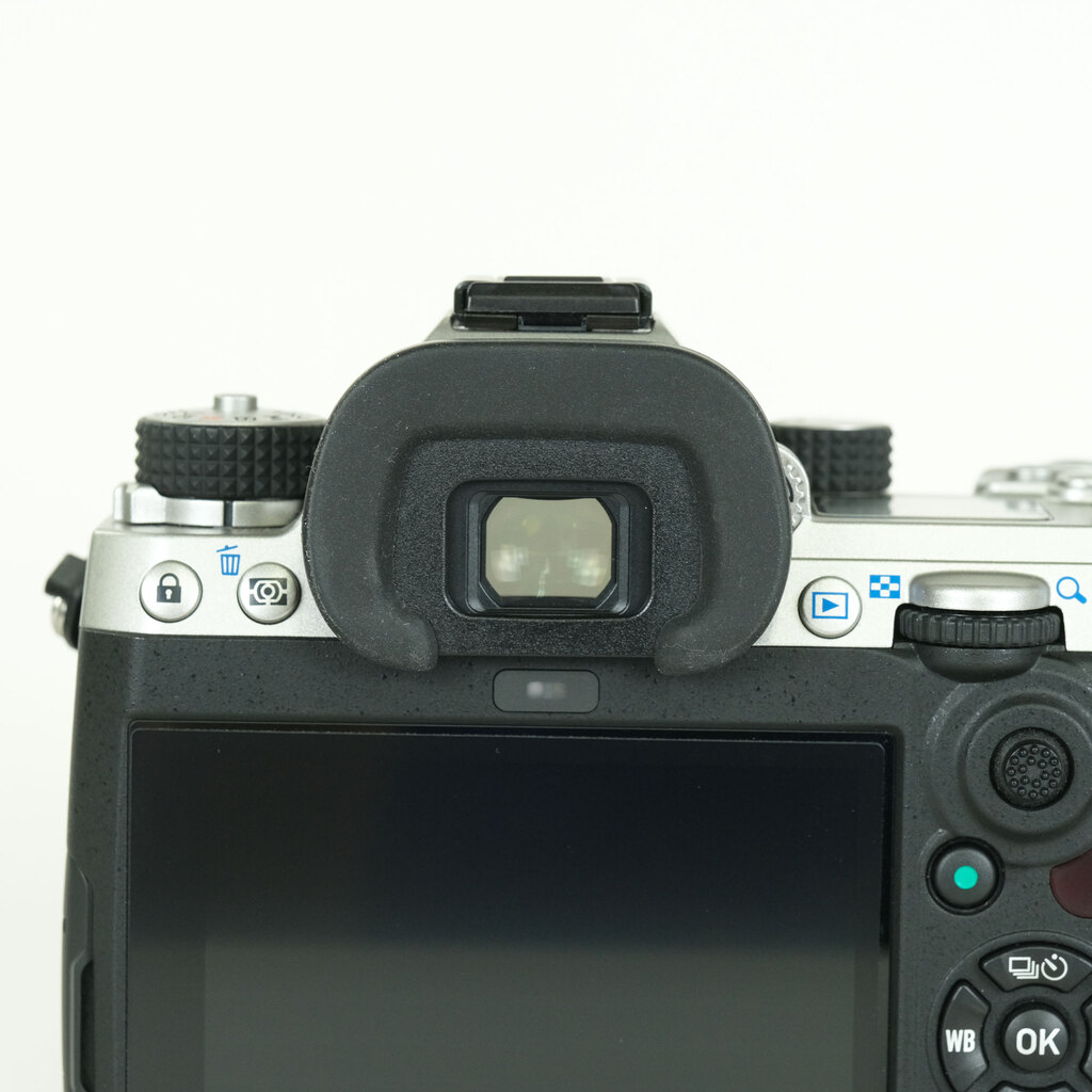 PENTAX K-3 Mark III ボディ シルバー PENTAX K-3 Mark III ボディ シルバー