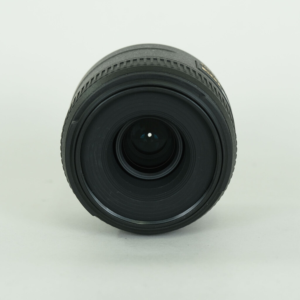 Nikon AF-S DX Micro NIKKOR 40mm f/2.8G