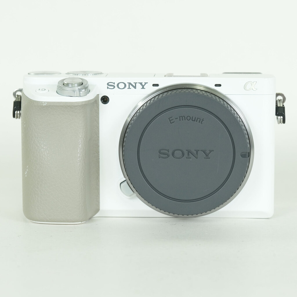 SONY α6100（ILCE-6100）