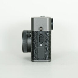 FUJIFILM X half X-HF1