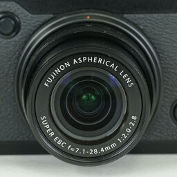 FUJIFILM X30 ブラック